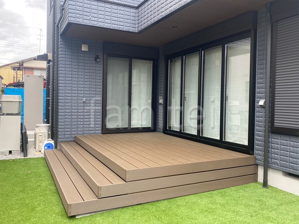 ウッドデッキ　多段幕板仕様　施工例