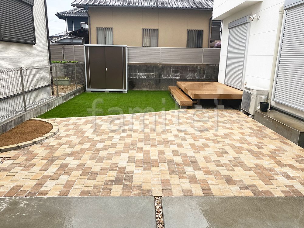 ウッドデッキ　レンガ敷き　花壇　施工例