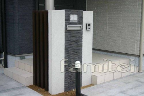 シンプル+アクセント門柱