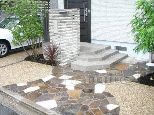 自然石乱形貼り