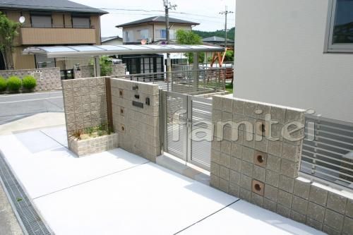 シンプル門扉：プリレオ（TOEX）