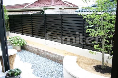 目隠しフェンス TOEXサニーブリーズフェンス