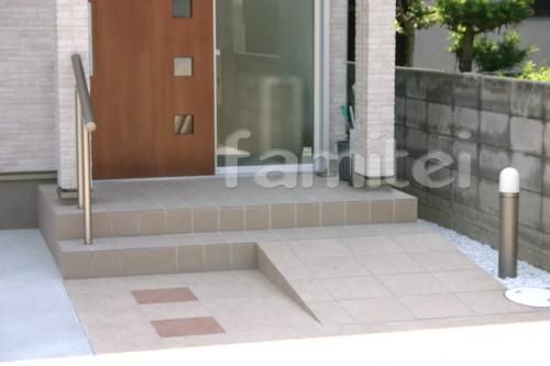 短めのスロープ＋階段 手すり UD