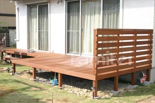 ウリン材　ウッドデッキ