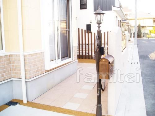 アプローチ：タイル張り