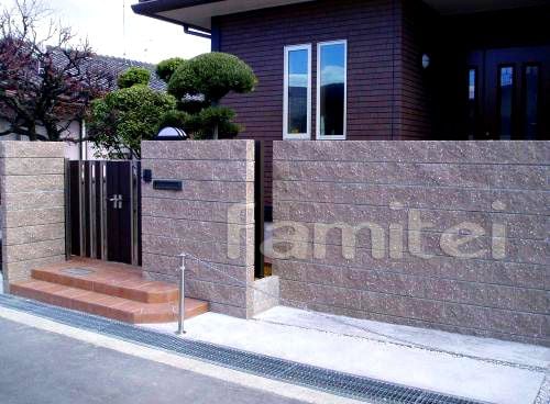 塀　化粧ブロック　シャモティ