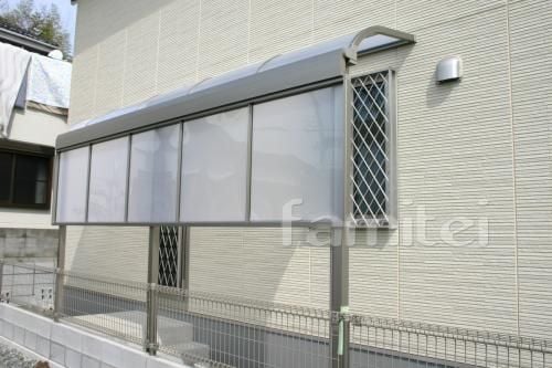 ベランダ屋根 目隠しパネルで視線をカット ベランダ屋根 目隠しパネルで視線をカット