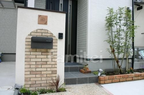 かわいい南欧風門柱 郵便ポスト・・・ディーズガーデン：デューンU