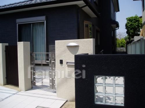 ガラスブロック　濃い色の塗り壁にもバッチリマッチ!