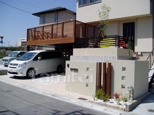 高台に建つ家　施工例