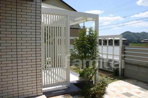 木調　格子　目隠し