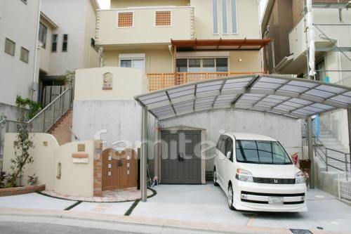 高台に建つ家　施工例