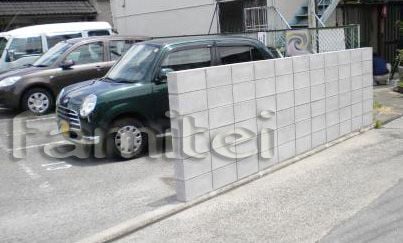 塀　コンクリートブロック