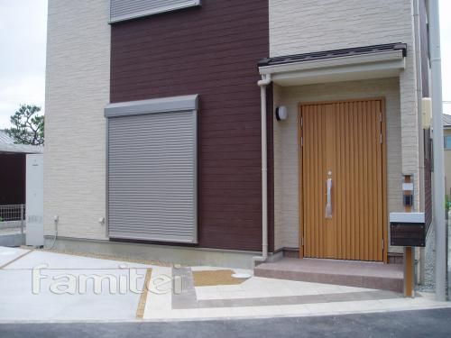 アプローチ：タイル張り