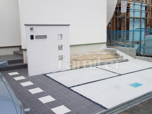 ガラスブロック　塗り壁　シンプル