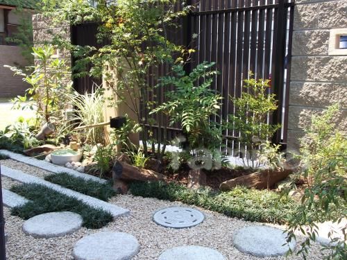 和モダン　坪庭