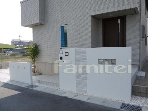 ガラスブロック　塗り壁　シンプル