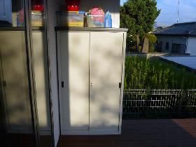 激安物置　AD-9255(縦仕切り仕様）