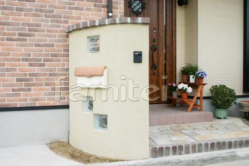 スタッコ-U　郵便受けポスト施工例