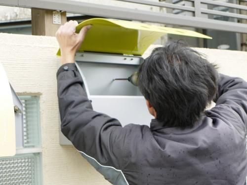 激安ポスト　取り付け方８