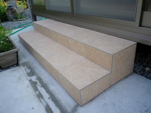 タイルデッキステップ