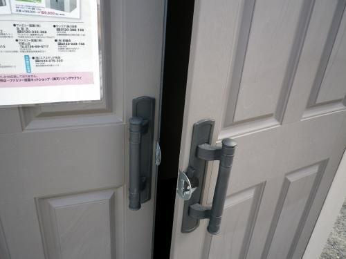 おしゃれ物置ケターのドア