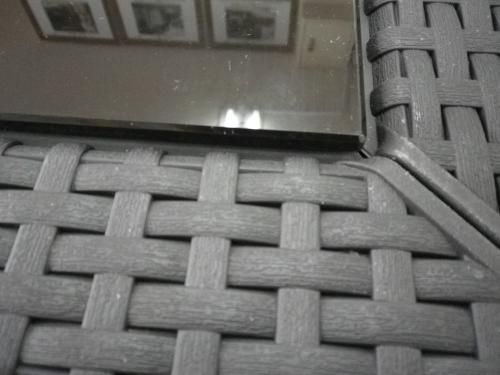 ケター社製　サモアテーブル＆バリアームチェアセット　雨にも強く、腐らない！