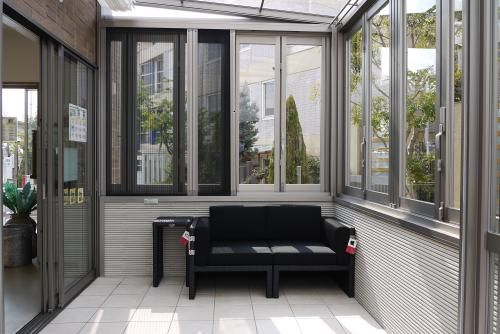 ガーデンルーム TOEX暖蘭物語 腰壁仕様中身