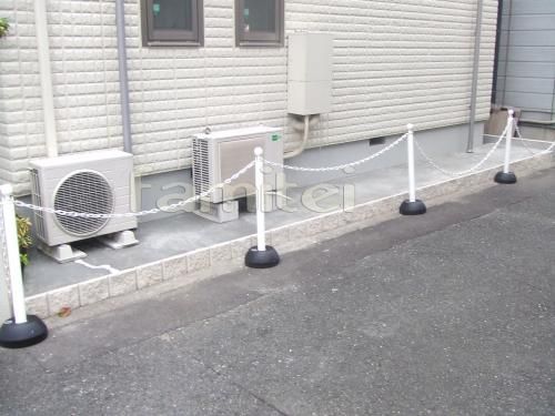 芝生貼りを撤去してコンクリートにリフォーム