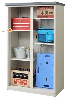 仕切り棚付き　激安物置