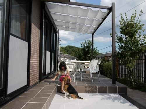 ペットも喜ぶタイルデッキ 施工例