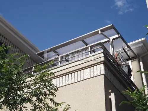 豊中市　ベランダ屋根　三協　メニーウェル　テラス２階物干し フラット屋根