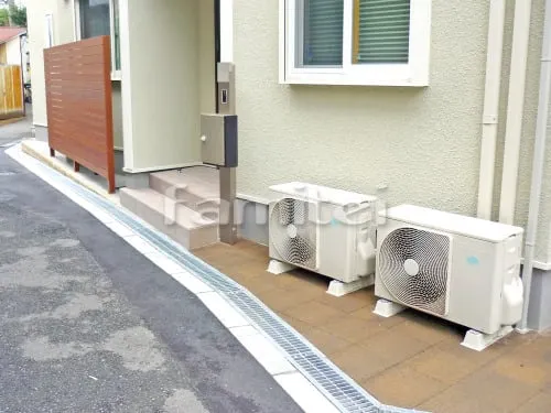 大阪市西成区 新築ベーシック オープン外構 機能門柱 自転車置場 目隠しフェンス 境界フェンス 土間コンクリート