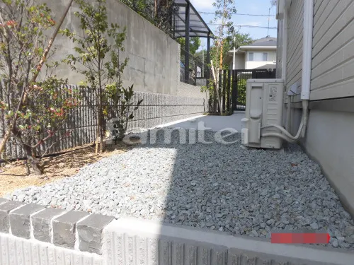 西宮市 リフォーム部分工事 犬走り 防犯砂利敷き バラス砕石 防草シート加工