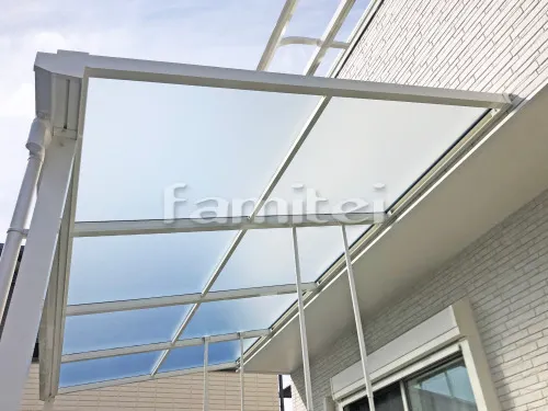 熊取町 ベランダ屋根 YKKAP ソラリアテラス屋根 2階用 R型アール屋根 雨除け屋根 YKKAP ソラリアテラス屋根 1階用 F型フラット屋根 物干し 洋風玄関門扉 YKKAP シンプレオA1型 片開き